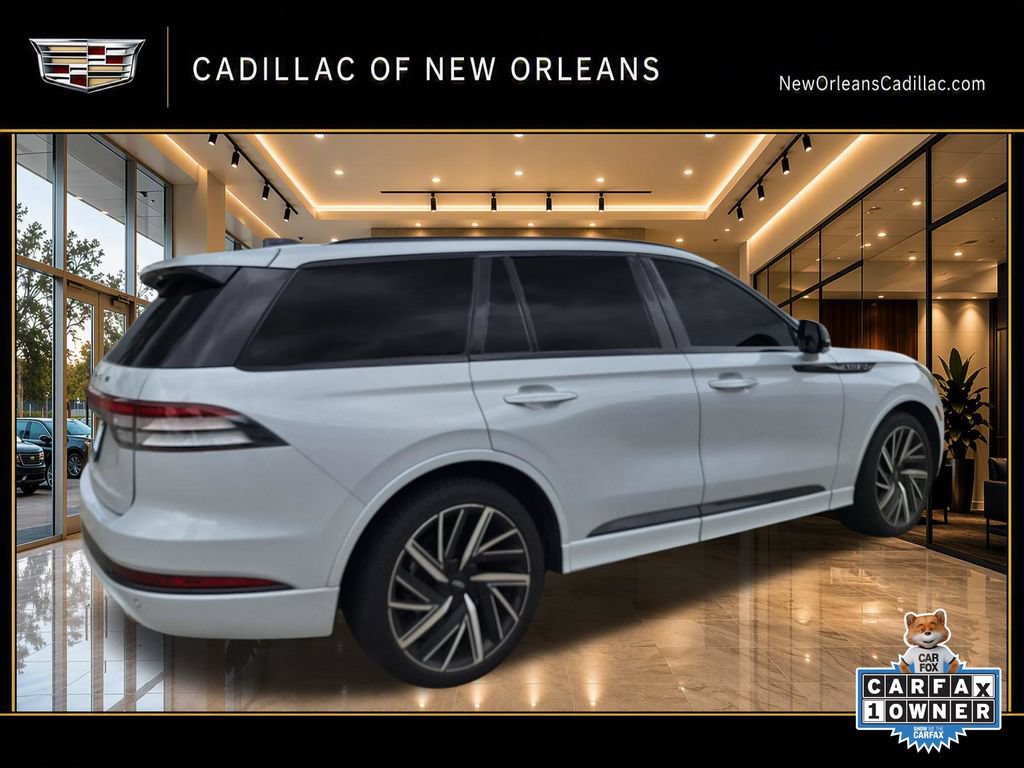Used 2025 Lincoln Aviator Black Label w/ Jet Appearance Package AWD/4WD image 3
