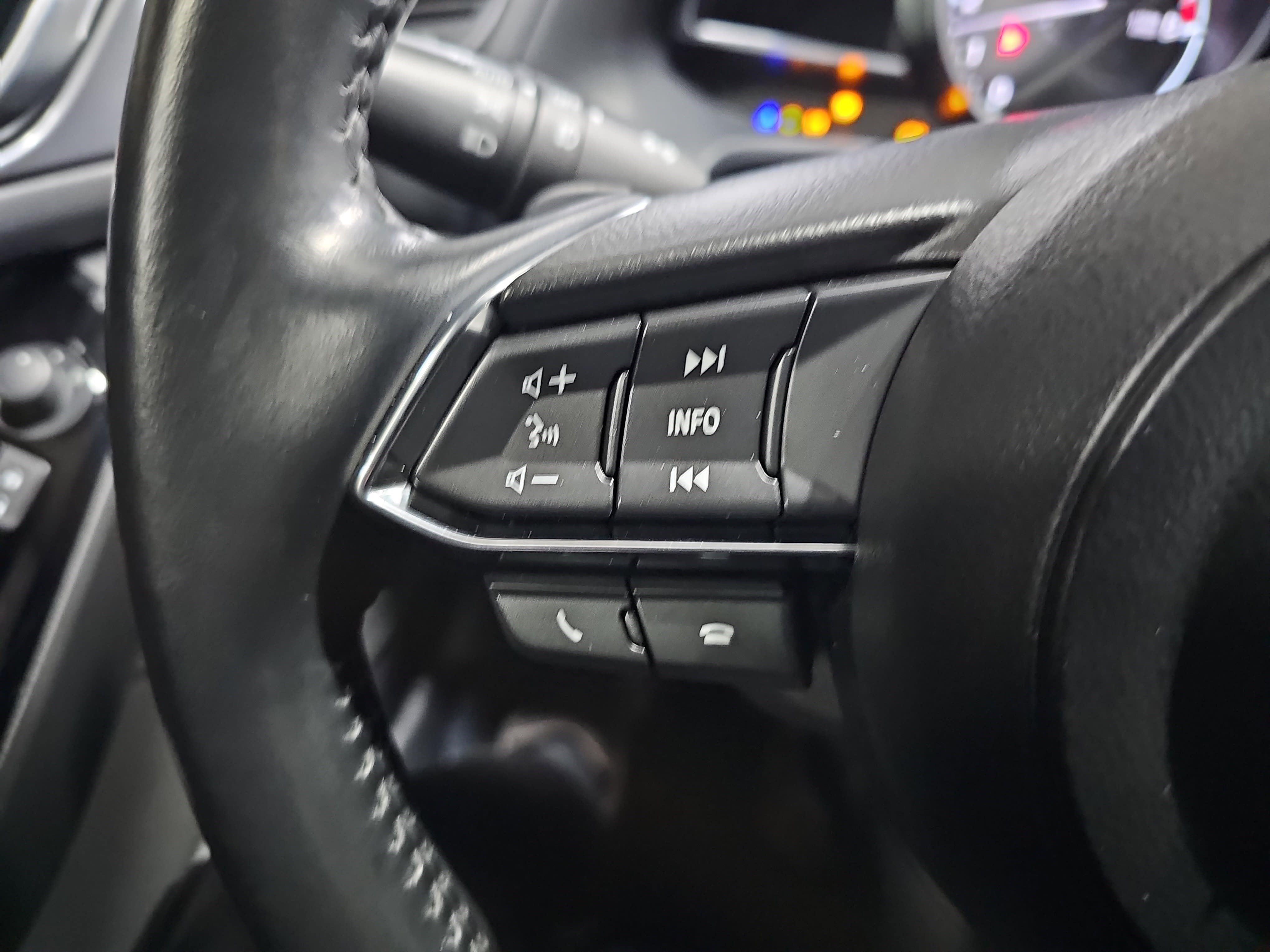 Used 2017 MAZDA MAZDA3 Grand Touring w/ Premium Equipment Package image 17