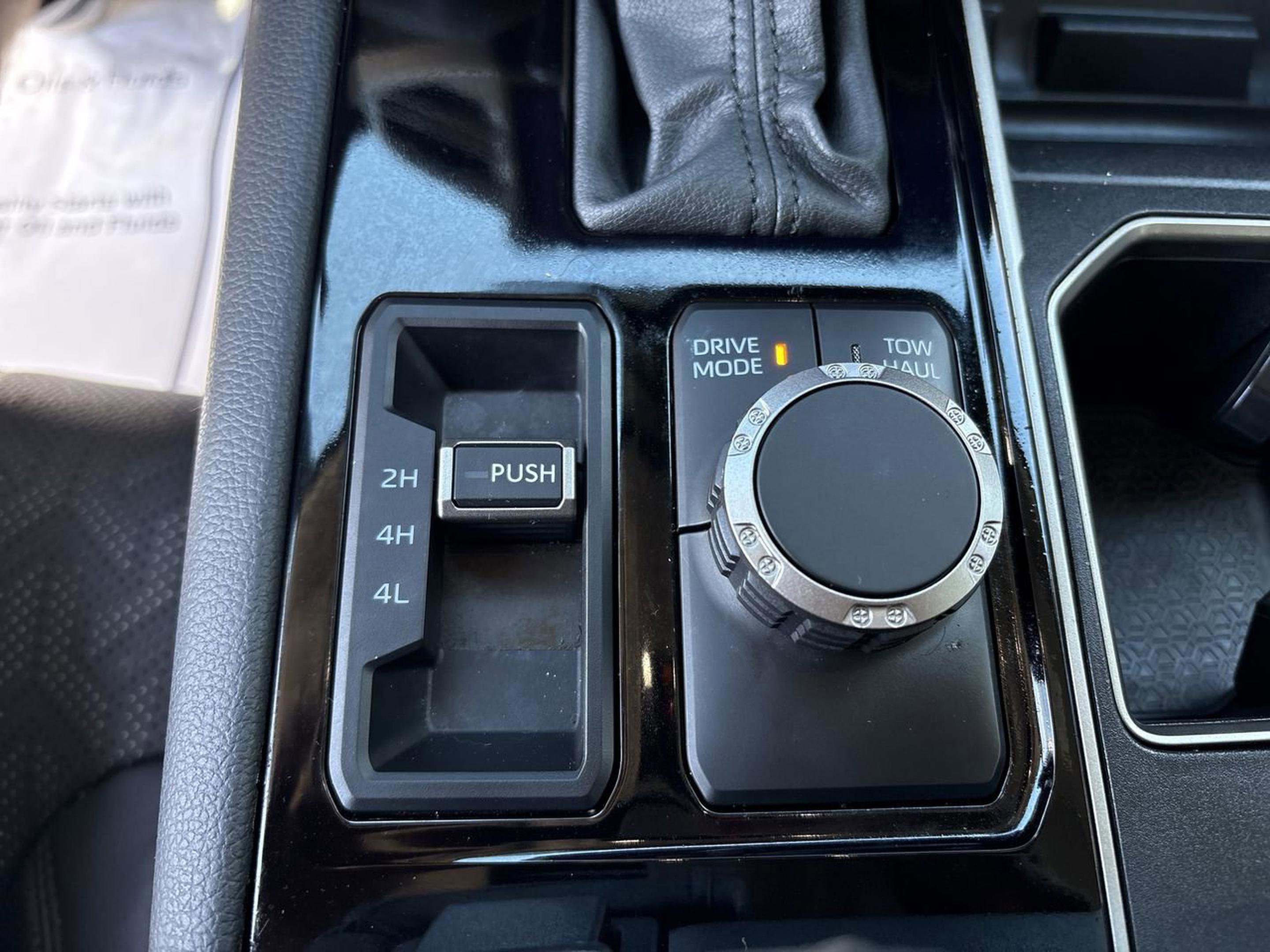 Used 2024 Toyota Tundra Limited image 31