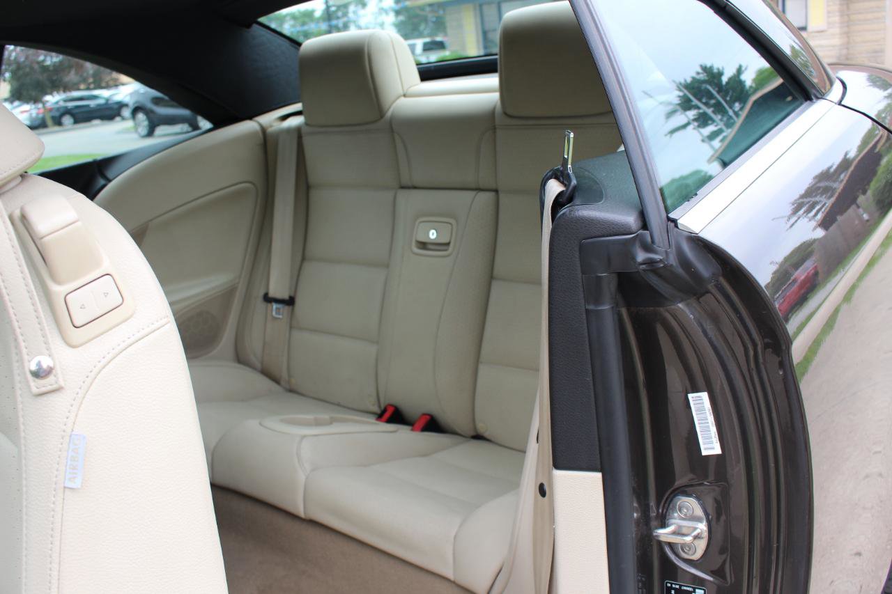 Used 2015 Volkswagen Eos Komfort FWD image 39