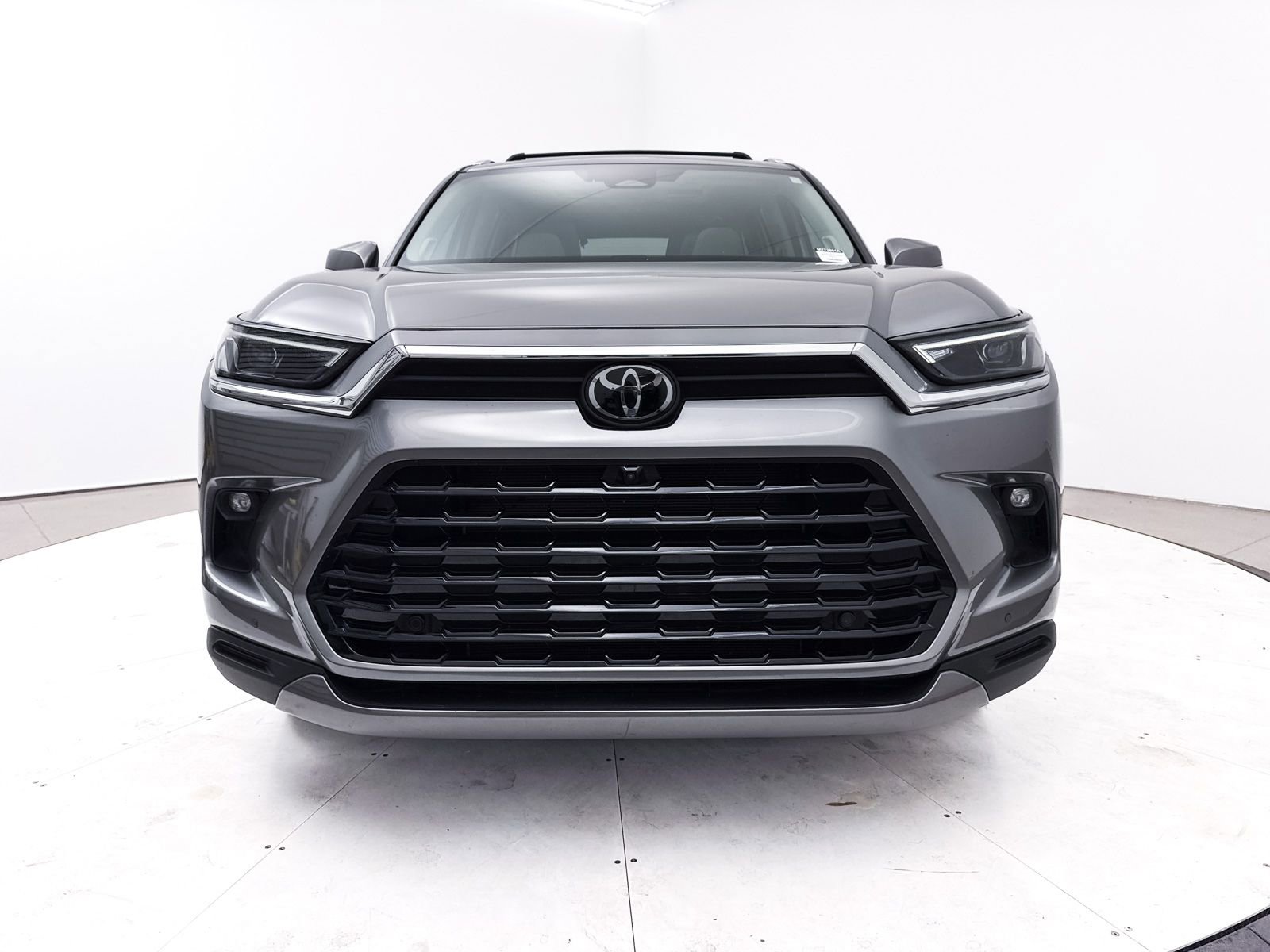 Used 2025 Toyota Grand Highlander FWD image 16