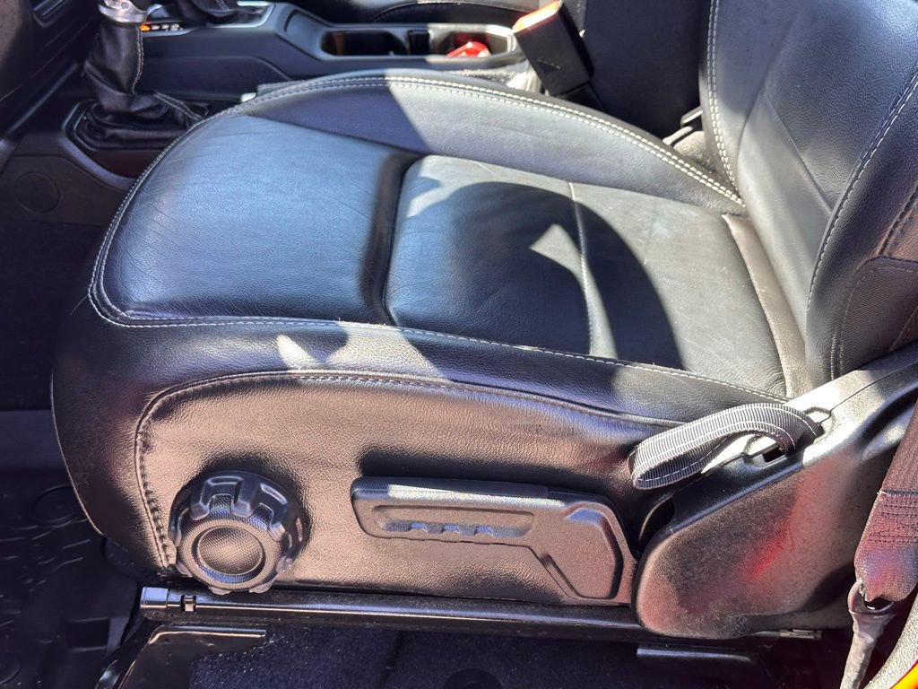 Used 2020 Jeep Gladiator Overland image 15