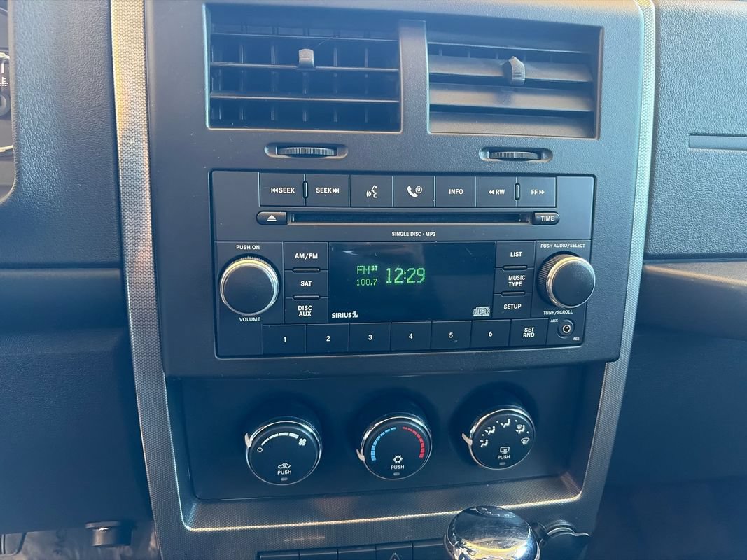 Used 2009 Jeep Liberty Sport w/ Popular Equipment Group AWD/4WD image 12