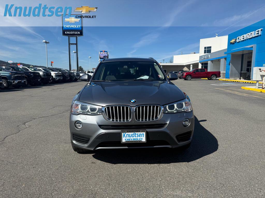Used 2017 BMW X3 xDrive28i image 2