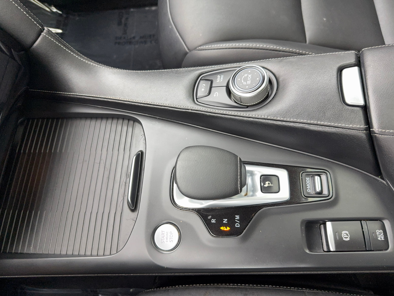 Used 2019 INFINITI QX50 Luxe w/ Navigation Package FWD image 30