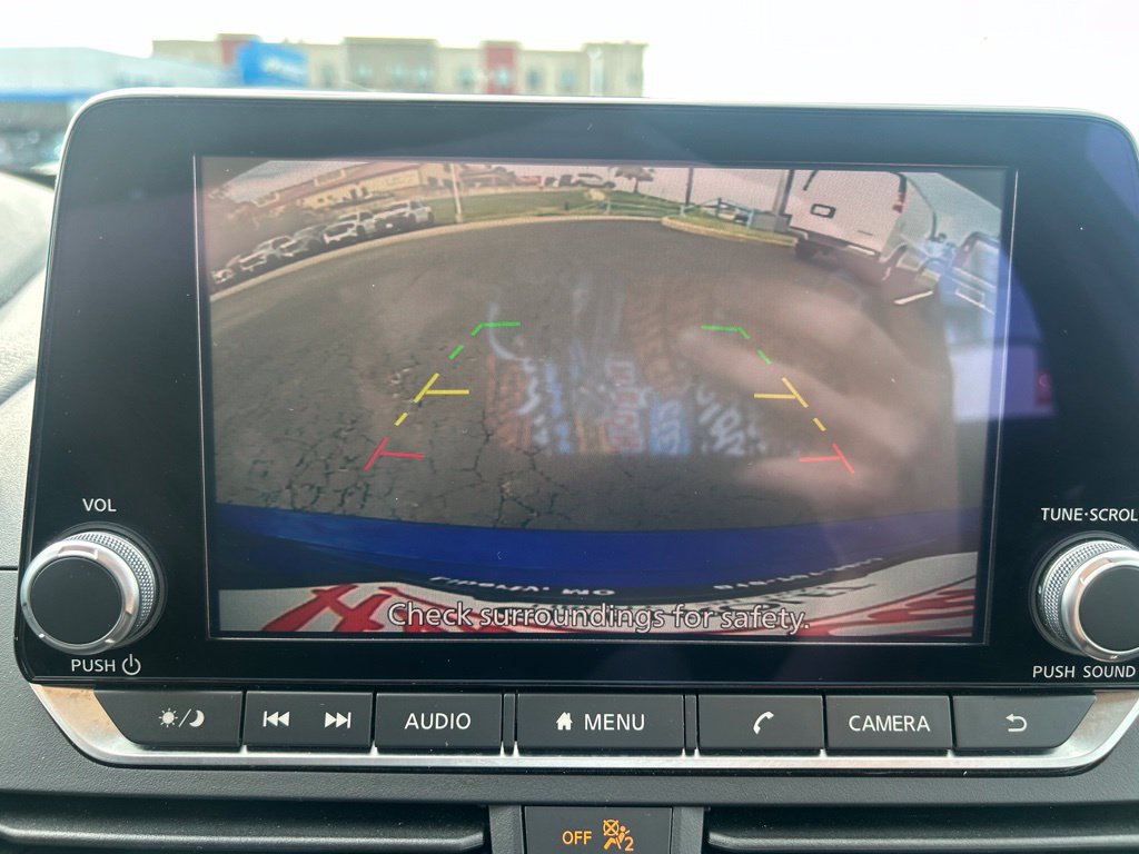 Used 2025 Nissan Altima 2.5 SV FWD image 28