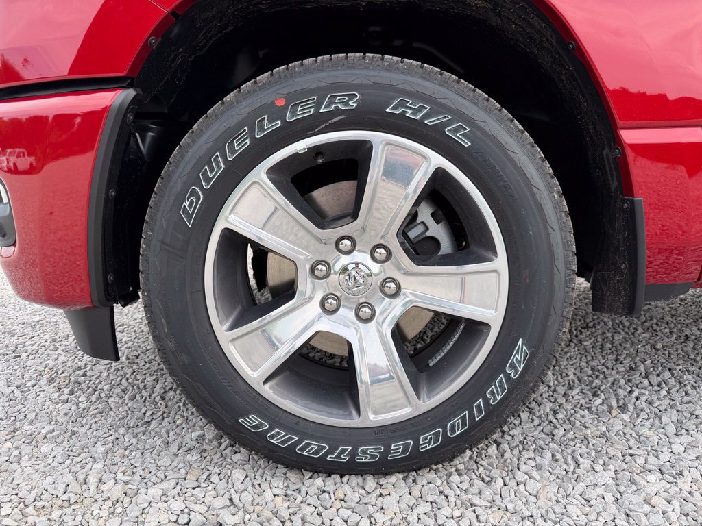 Used 2026 RAM 1500 Express RWD image 31