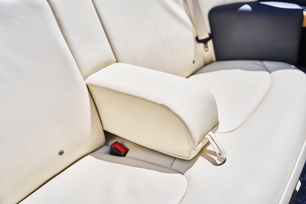 Used 2009 Rolls-Royce Phantom Drophead Coupe RWD image 43