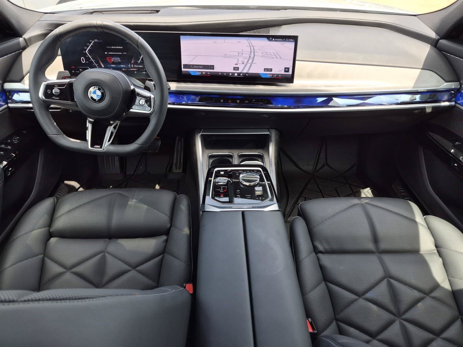 Certified 2025 BMW 740i w/ Premium Package RWD image 20