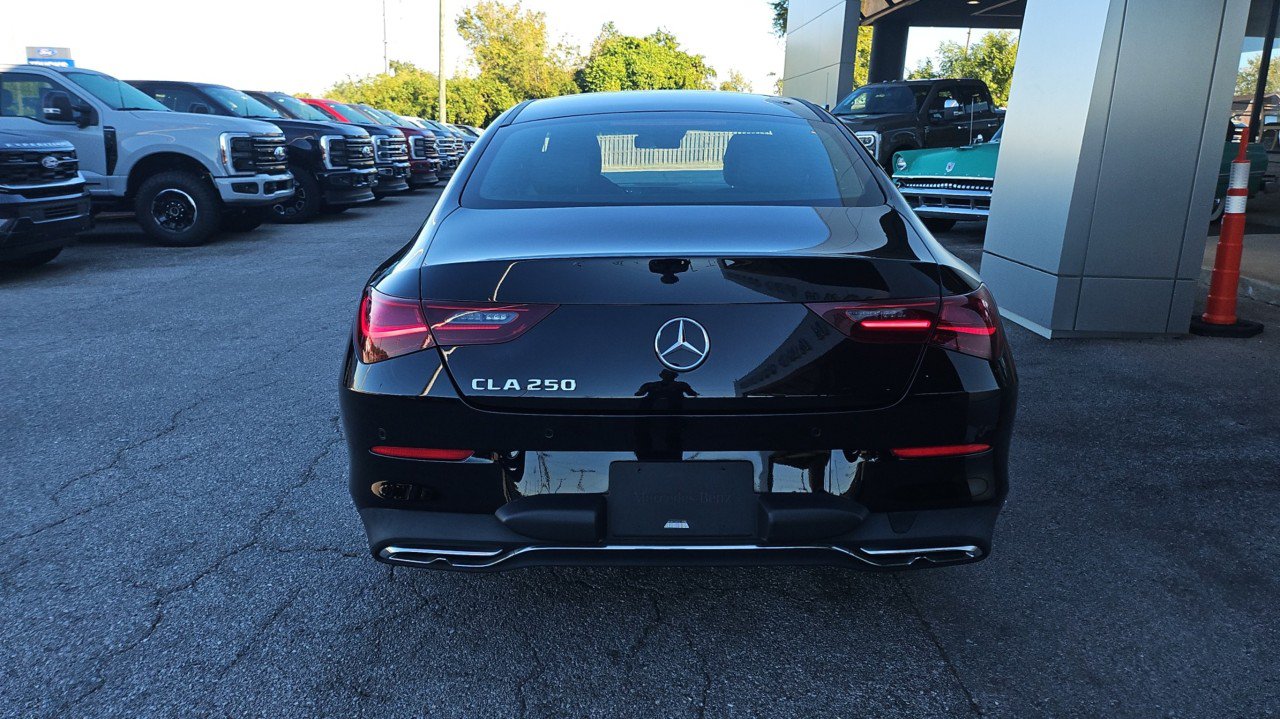 Used 2025 Mercedes-Benz CLA 250 image 4