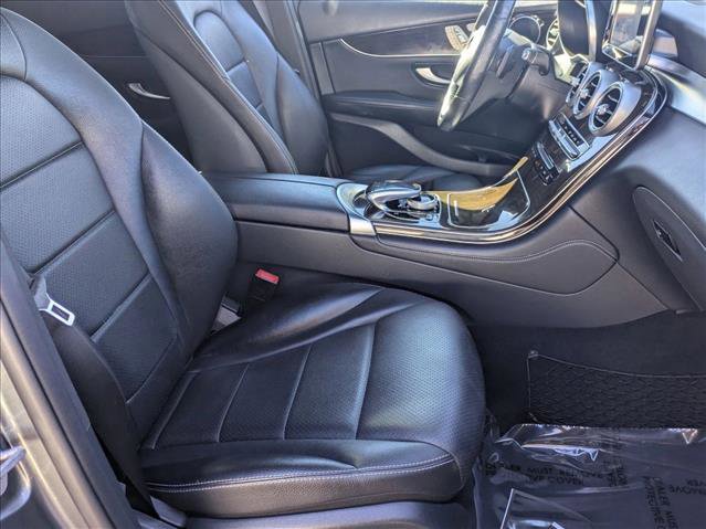 Used 2017 Mercedes-Benz GLC 300 4MATIC image 20