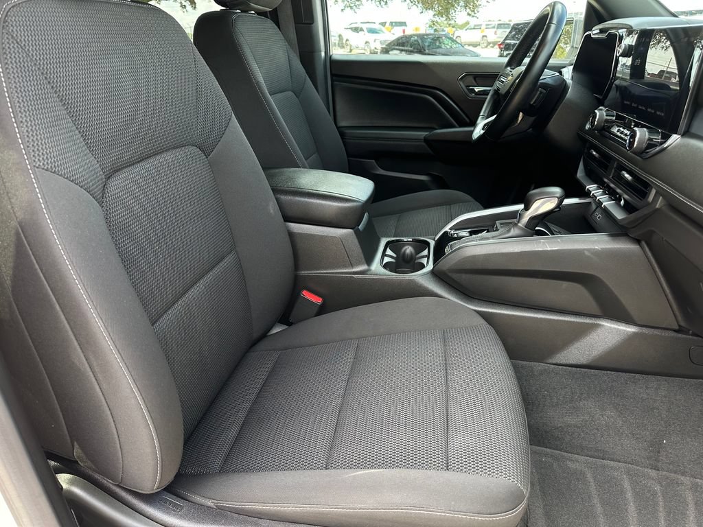 Used 2023 Chevrolet Colorado LT RWD image 10