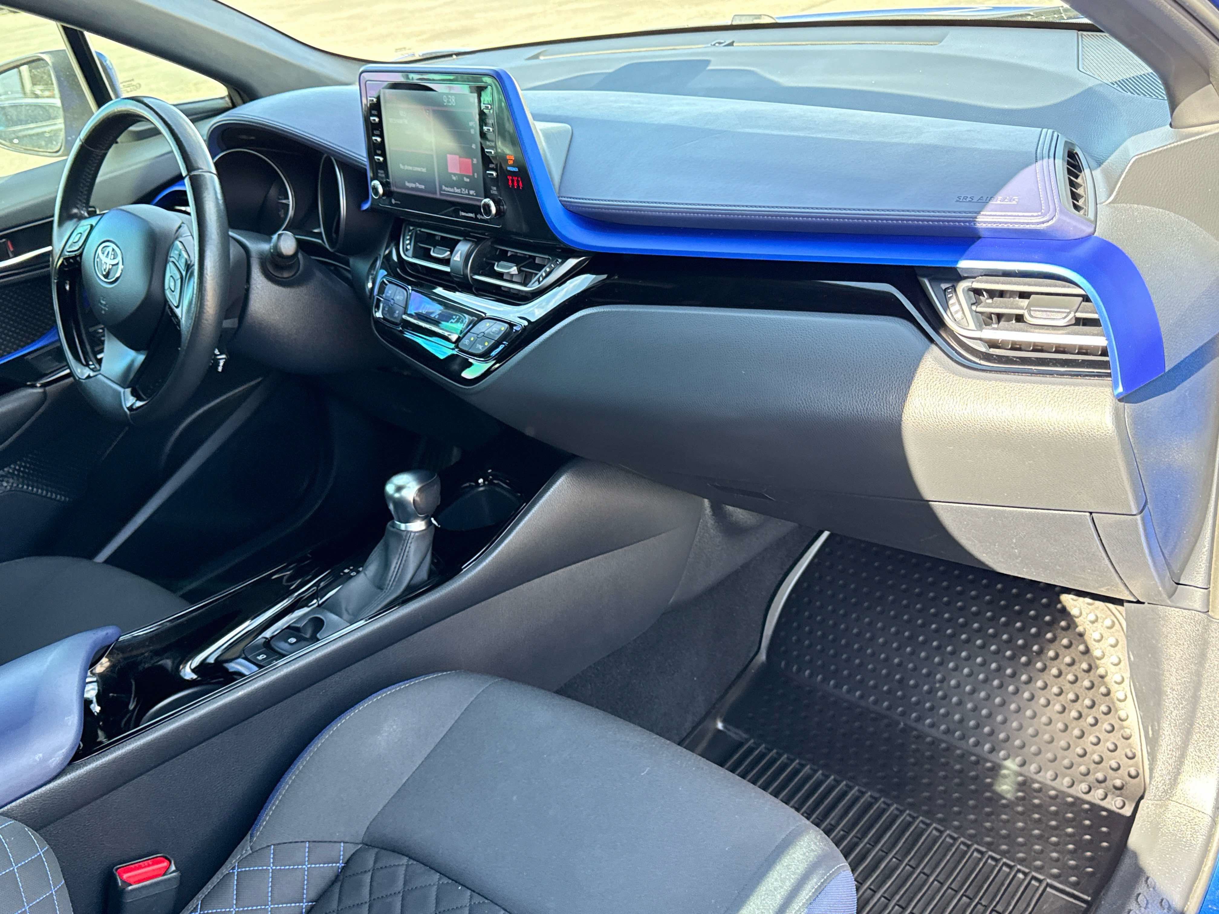 Used 2022 Toyota C-HR XLE FWD image 20