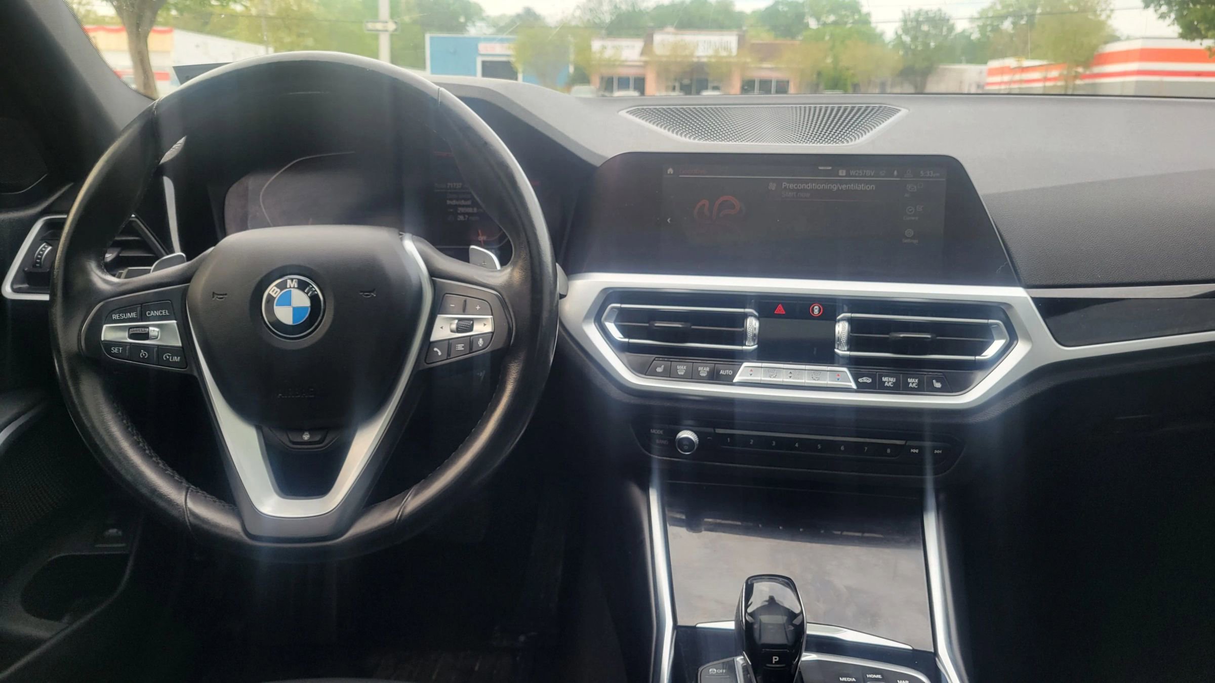 Used 2019 BMW 330i xDrive Sedan w/ Convenience Package AWD/4WD image 12