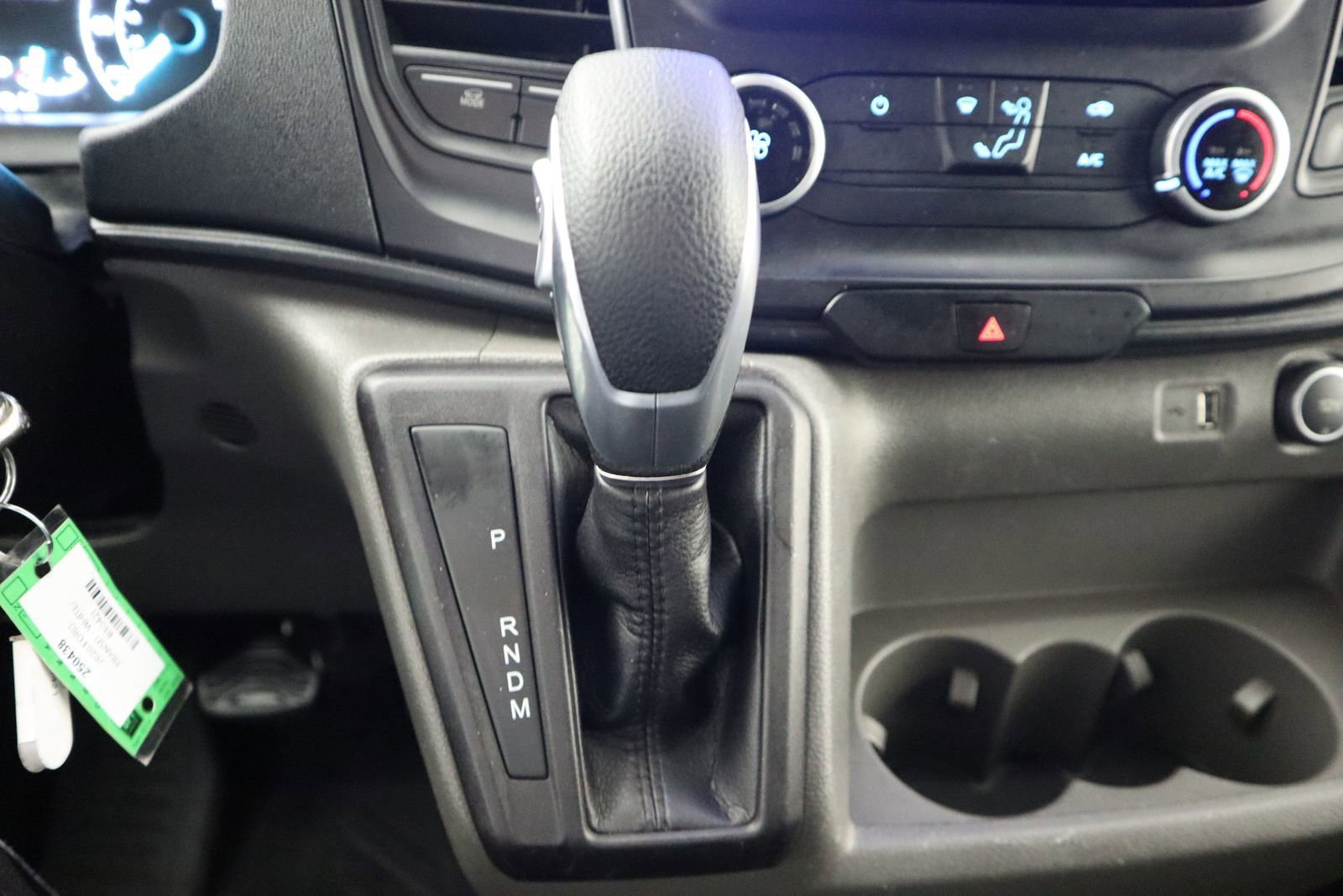 Used 2020 Ford Transit 150 Low Roof AWD image 40