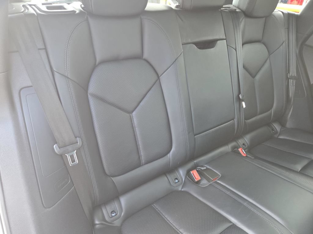 Used 2023 Porsche Macan Turbo AWD/4WD image 20