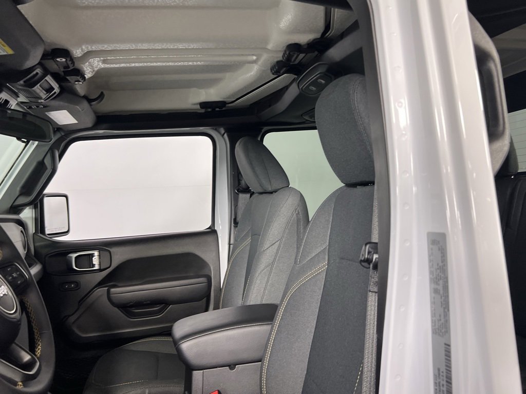 Certified 2024 Jeep Gladiator Sport image 24