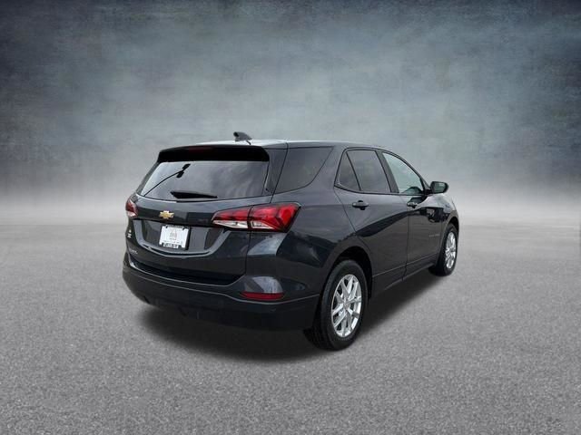 Used 2022 Chevrolet Equinox LS w/ LS Convenience Package FWD image 7