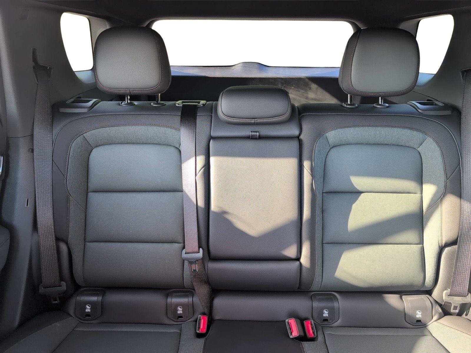 New 2026 GMC Terrain AT4 w/ Convenience Package III AWD/4WD image 31