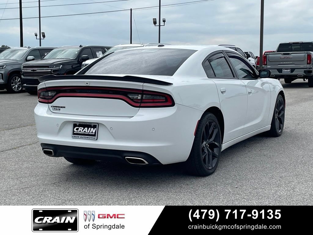 Used 2021 Dodge Charger SXT w/ Blacktop Package RWD image 7