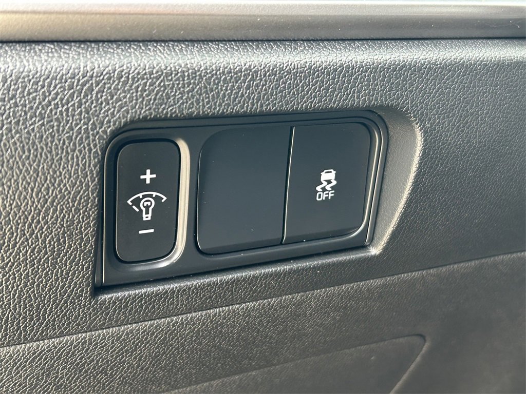 Used 2025 Kia Sorento S w/ Panoramic Sunroof Package image 25