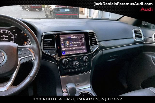 Used 2020 Jeep Grand Cherokee Limited AWD/4WD image 6