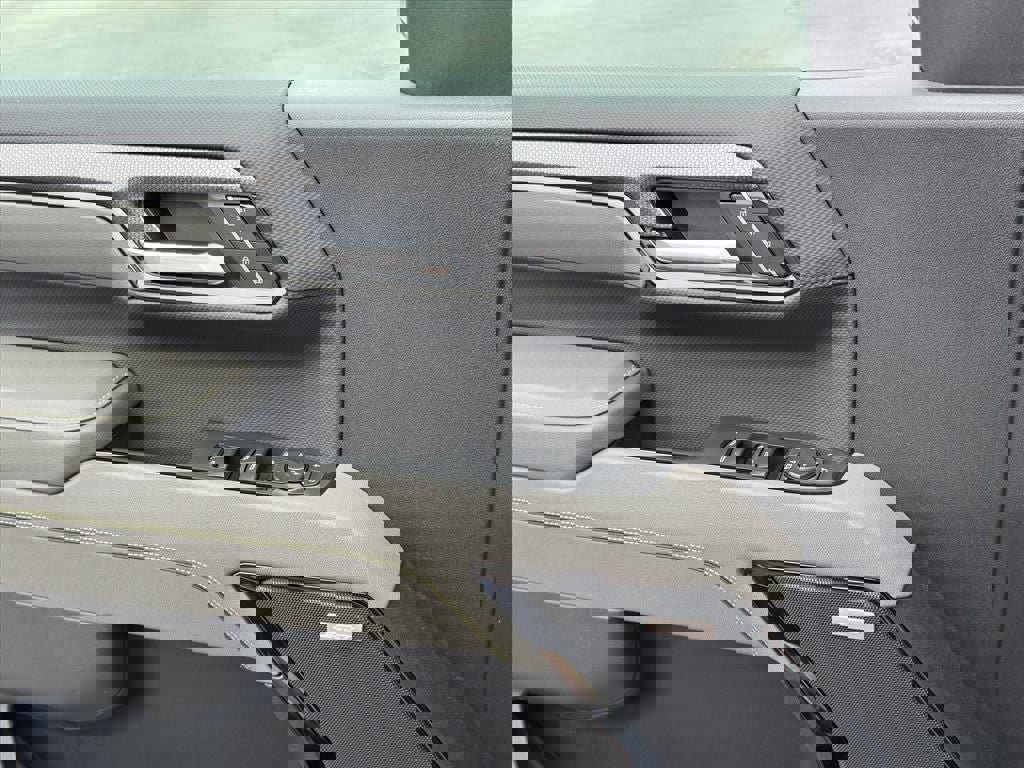 Used 2026 Chevrolet Silverado 1500 ZR2 image 18