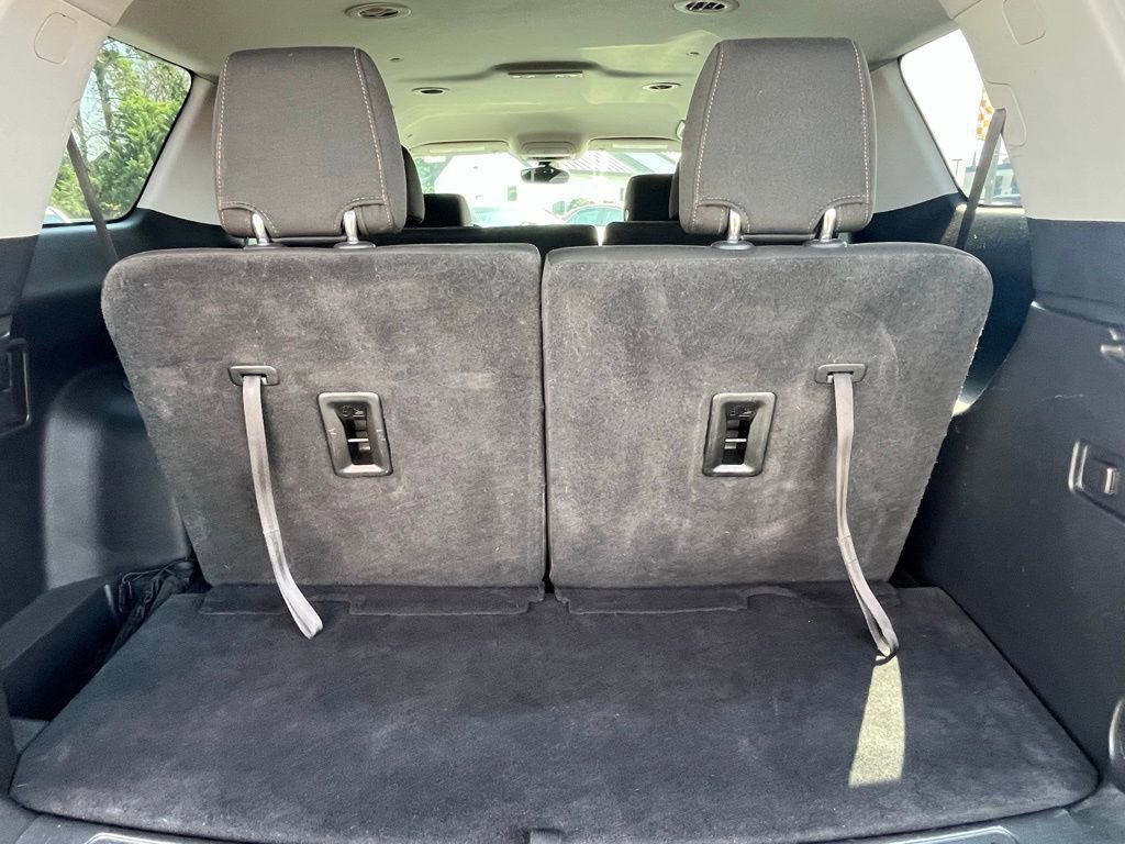 Used 2021 GMC Acadia AT4 image 23