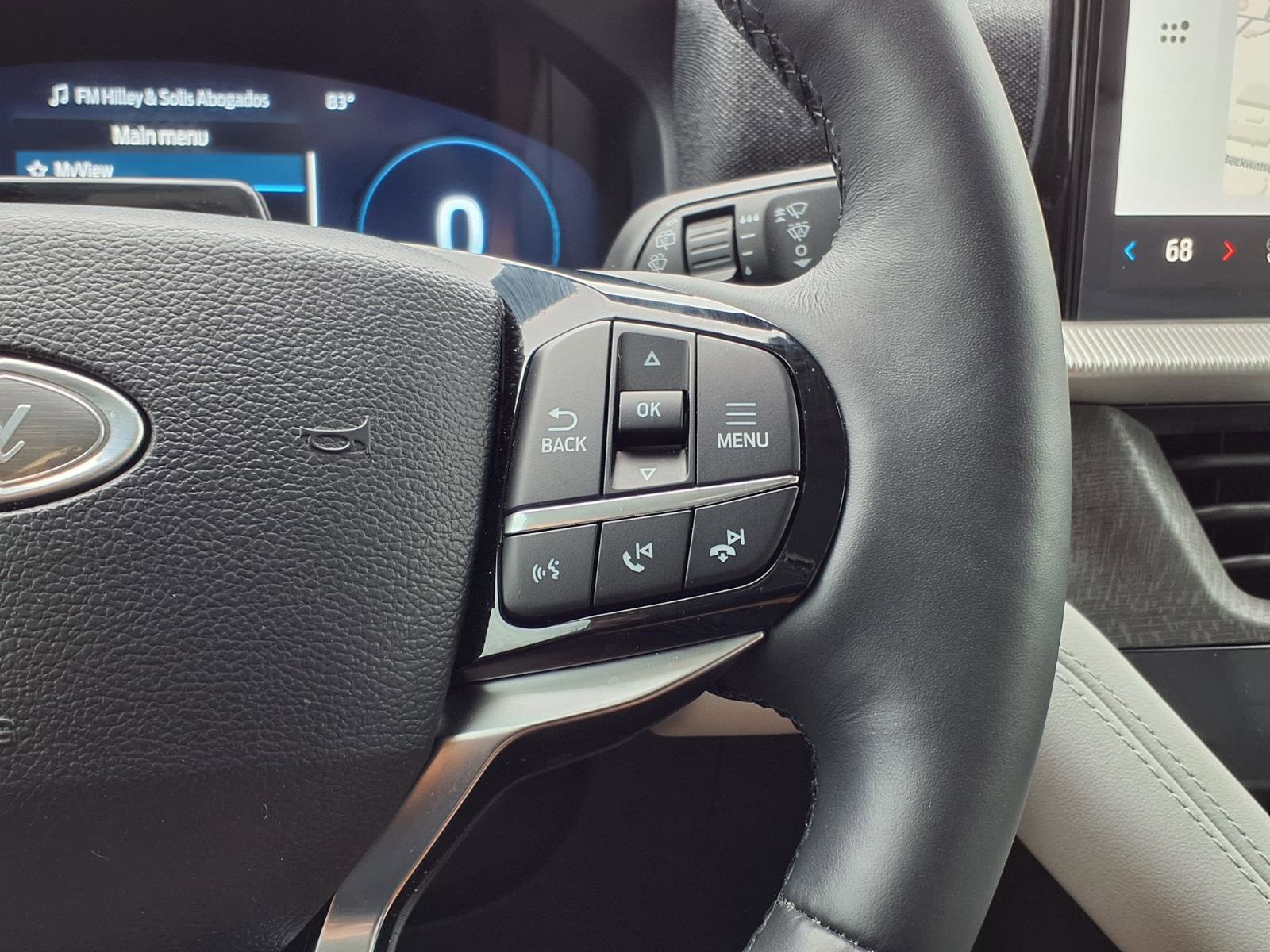 Used 2025 Ford Explorer Platinum w/ Ultimate Package image 21