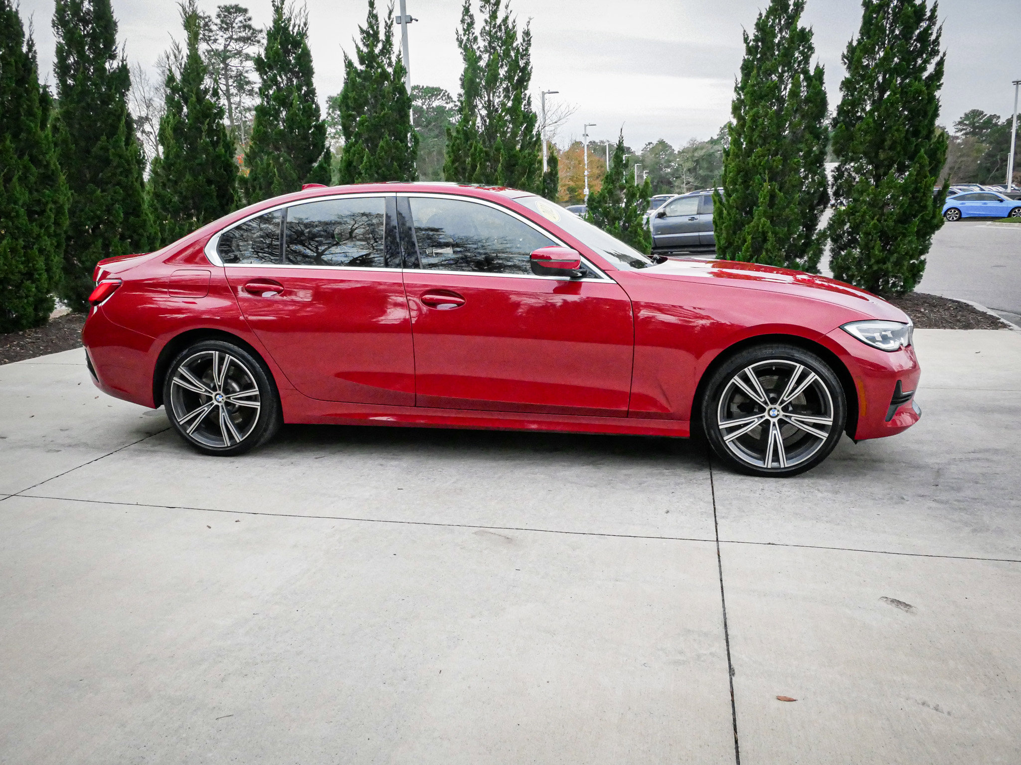 Used 2021 BMW 330i xDrive 330i xDrive w/ Premium Package image 11