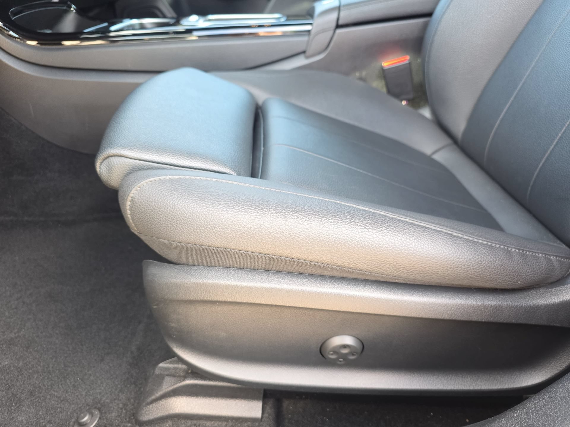 Used 2025 Mercedes-Benz CLA 250 image 27