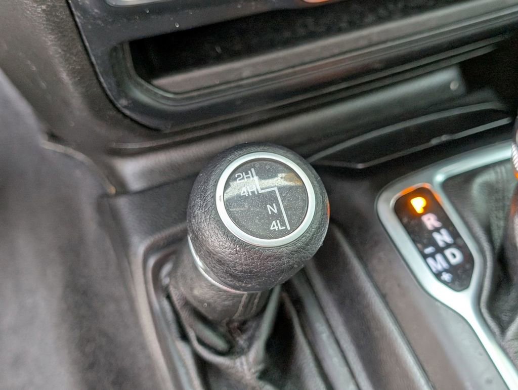 Used 2019 Jeep Wrangler Unlimited Sport S image 34