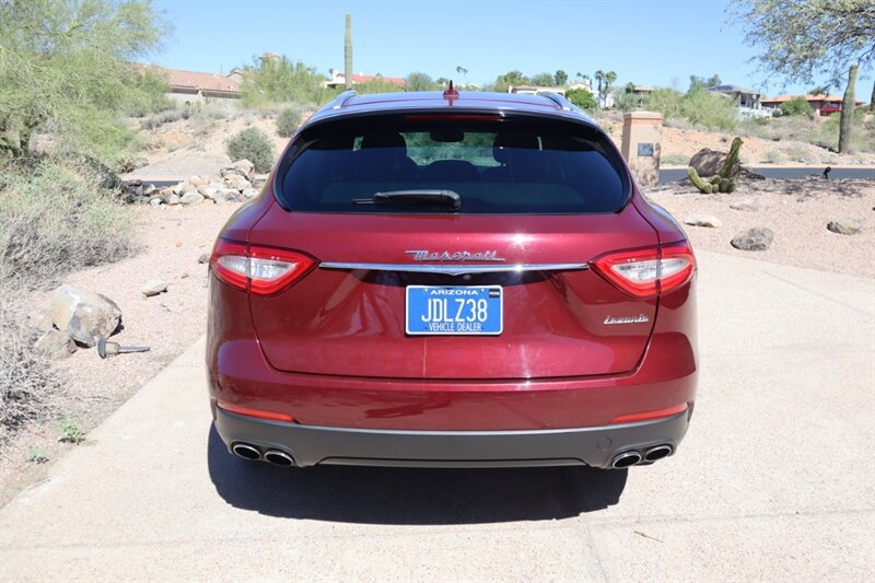 Used 2017 Maserati Levante S AWD/4WD image 8