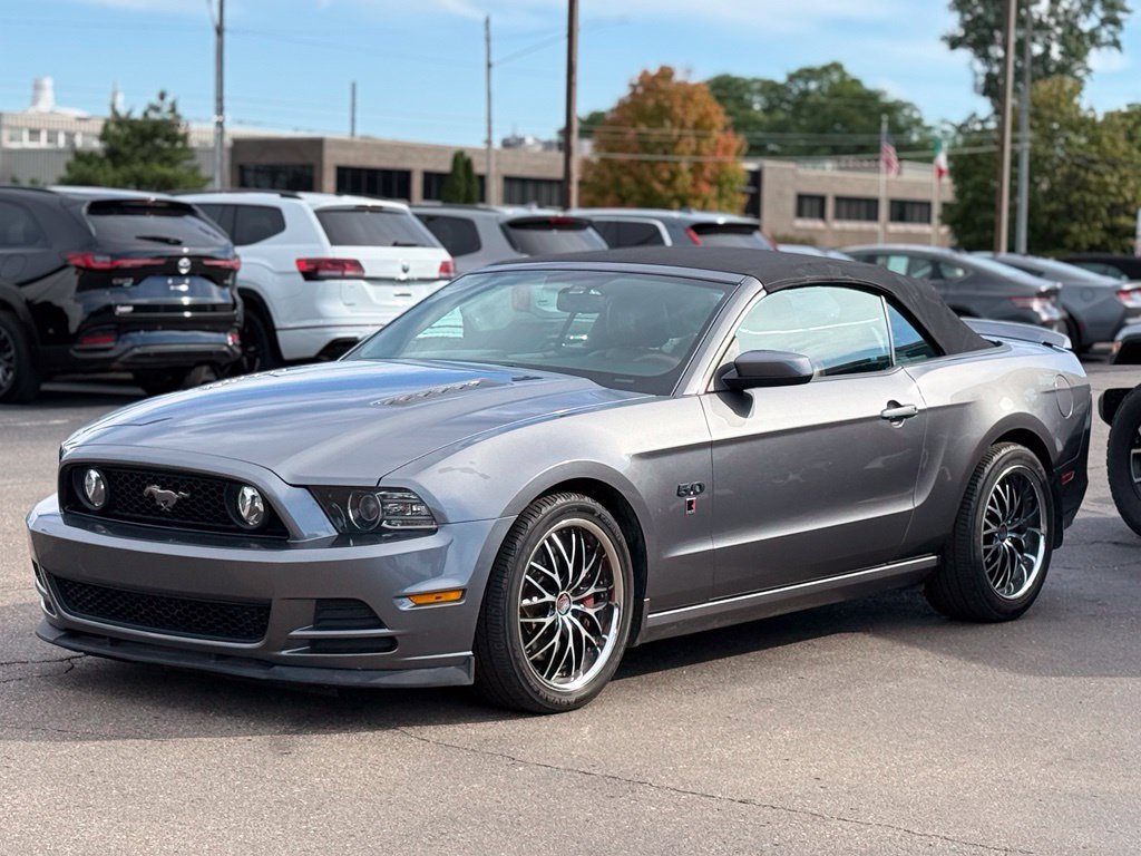 Used 2014 Ford Mustang GT Premium w/ Electronics Package RWD image 36