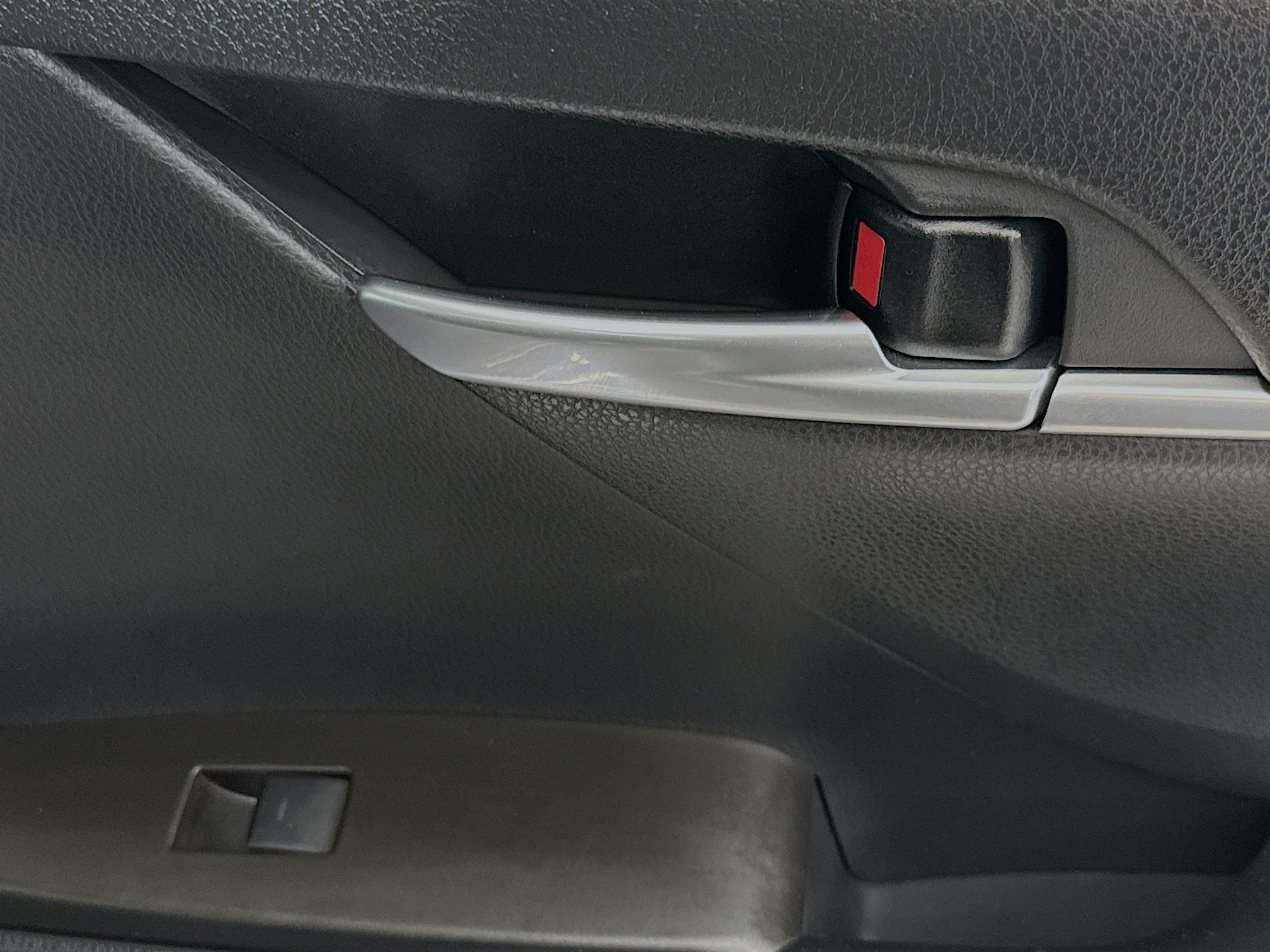 Used 2023 Toyota Camry SE FWD image 29