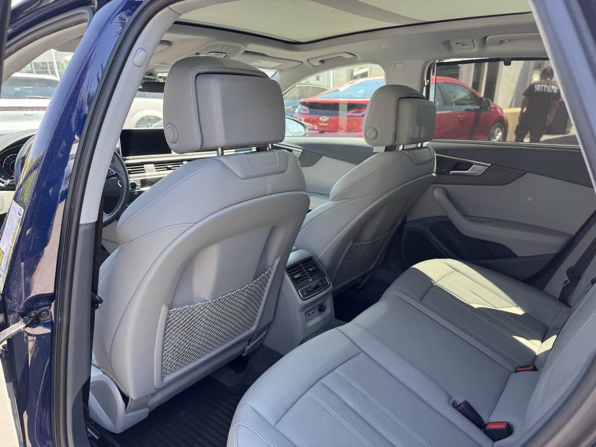 Used 2019 Audi A4 2.0T allroad Premium Plus w/ Premium Plus Package AWD/4WD image 14
