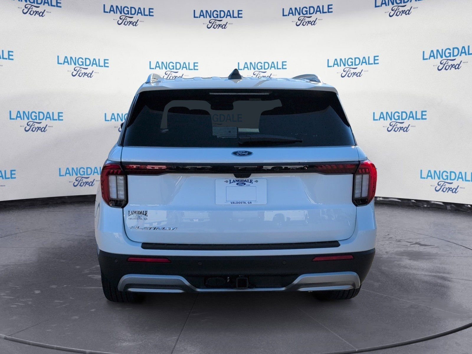 New 2026 Ford Explorer Platinum image 8