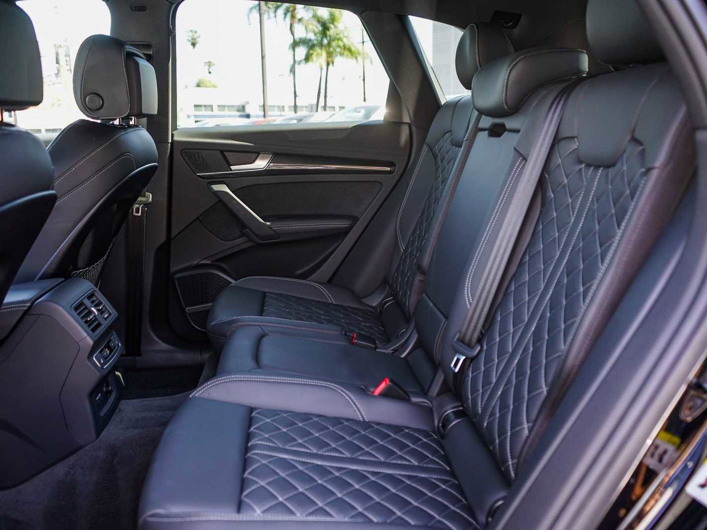 Used 2023 Audi SQ5 Prestige w/ Prestige Package image 18