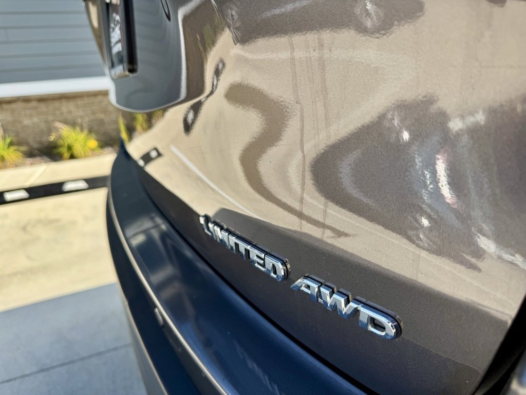 Used 2016 Toyota Highlander Limited image 9