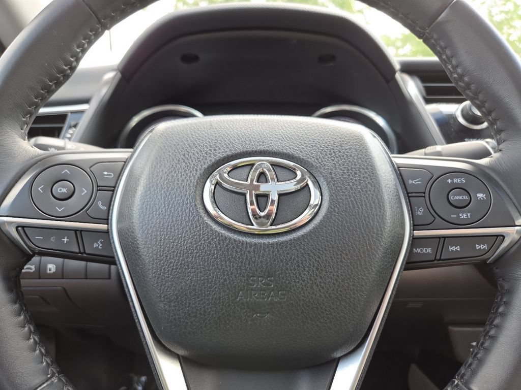 Used 2018 Toyota Camry XLE w/ Driver Assist Package FWD image 31