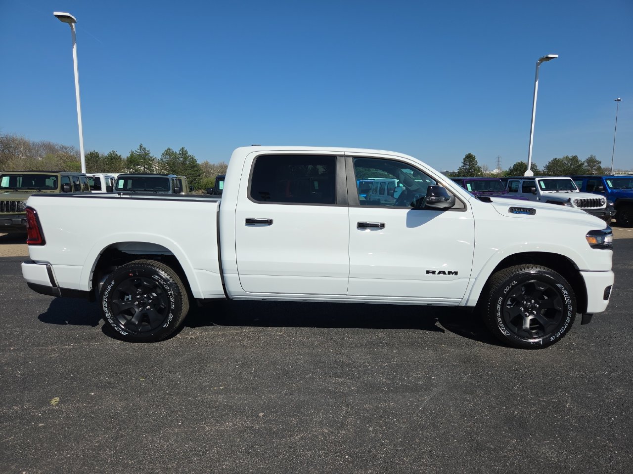 New 2026 RAM 1500 Big Horn AWD/4WD image 9