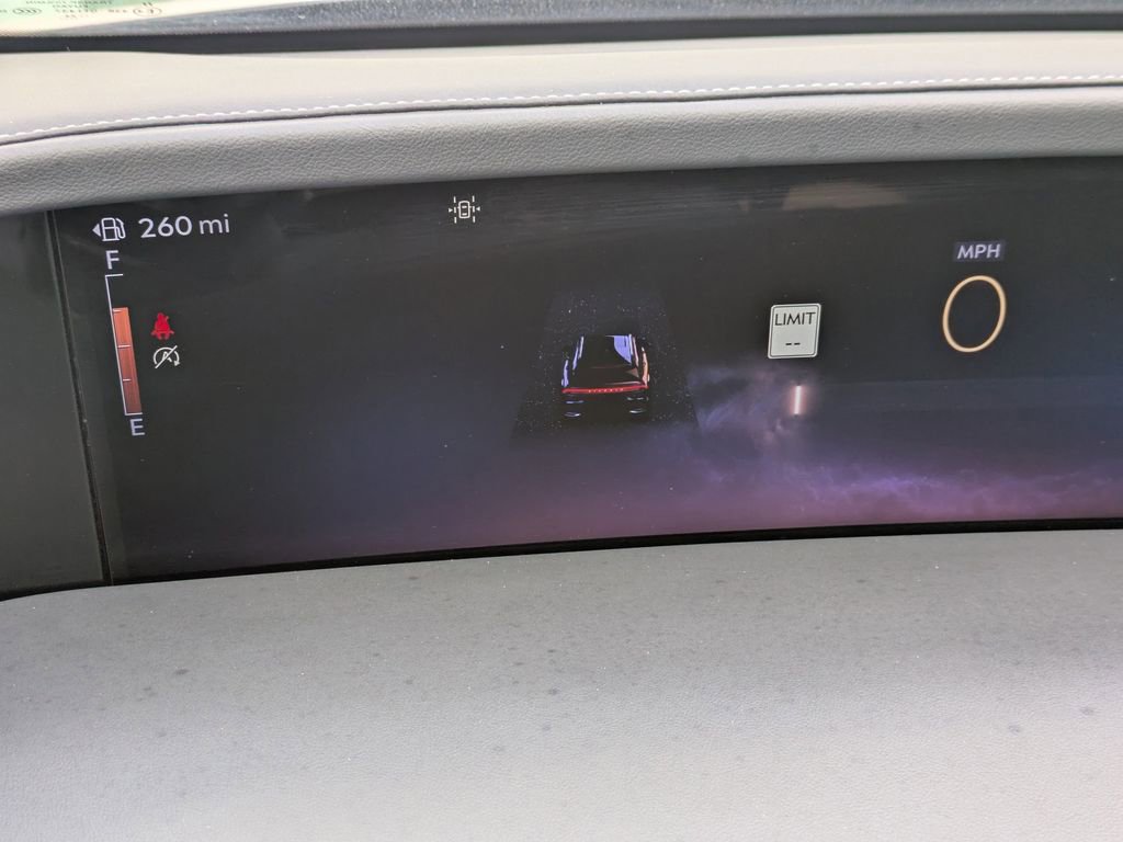 Used 2024 Lincoln Nautilus Reserve image 32