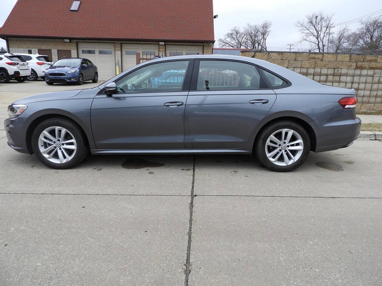 Used 2021 Volkswagen Passat 2.0T S w/ Luggage Net & Mats Package image 7