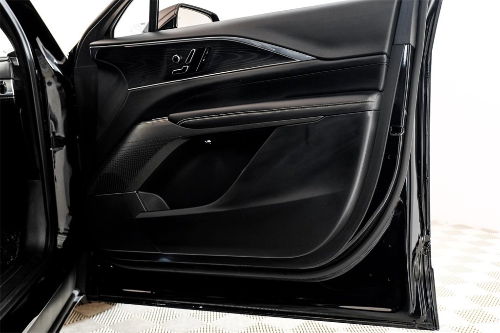 Used 2024 Cadillac Lyriq Luxury w/ LPO, Floor Liner Package image 45