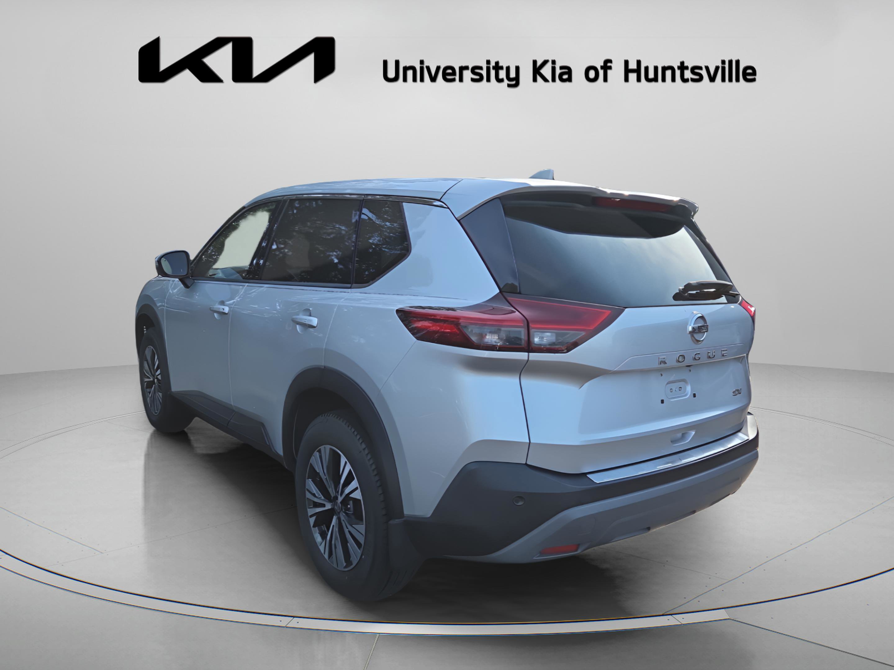 Used 2021 Nissan Rogue SV FWD image 5