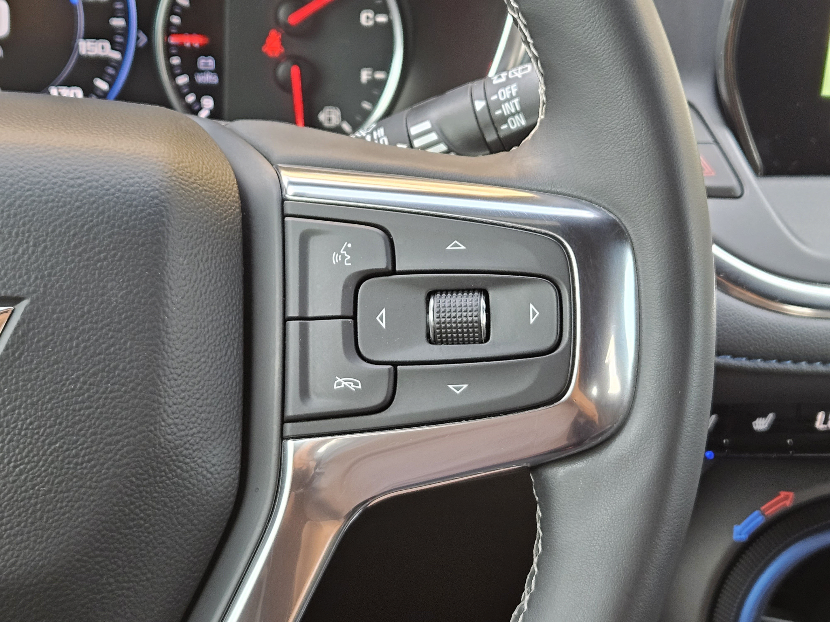 Used 2023 Chevrolet Blazer RS w/ Enhanced Convenience Package FWD image 26