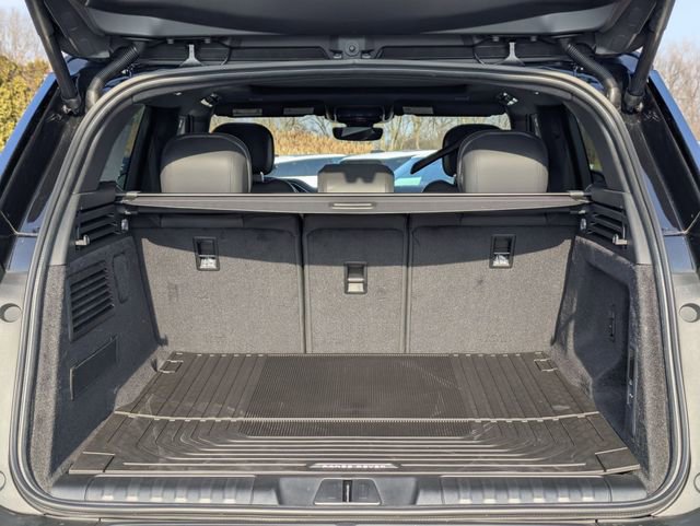 New 2026 Land Rover Range Rover Sport SE image 16