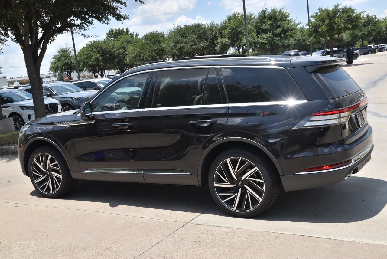 New 2026 Lincoln Aviator Reserve AWD/4WD image 10
