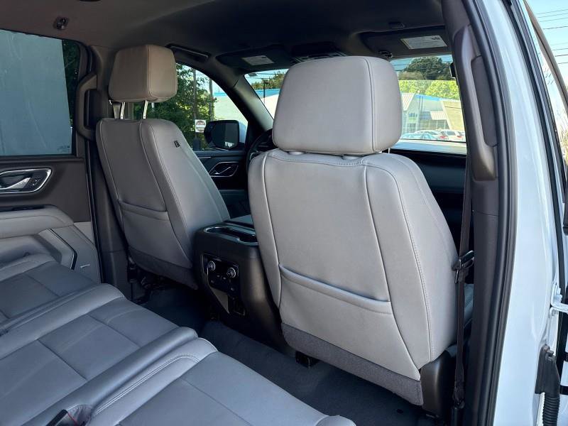Used 2024 Chevrolet Suburban LT image 46