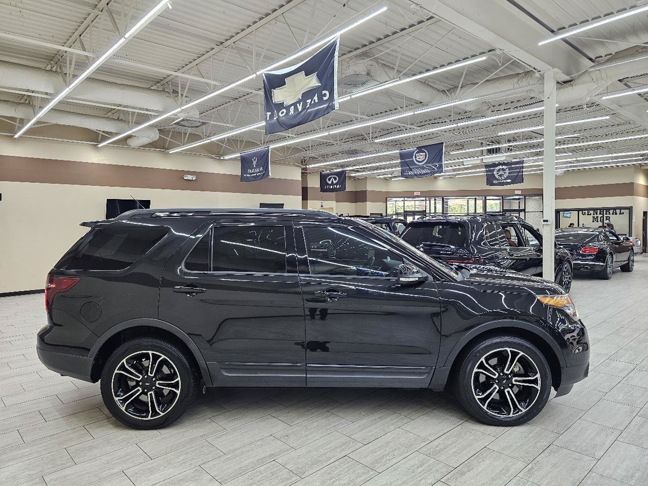 Used 2015 Ford Explorer Sport w/ Equipment Group 401A AWD/4WD image 5